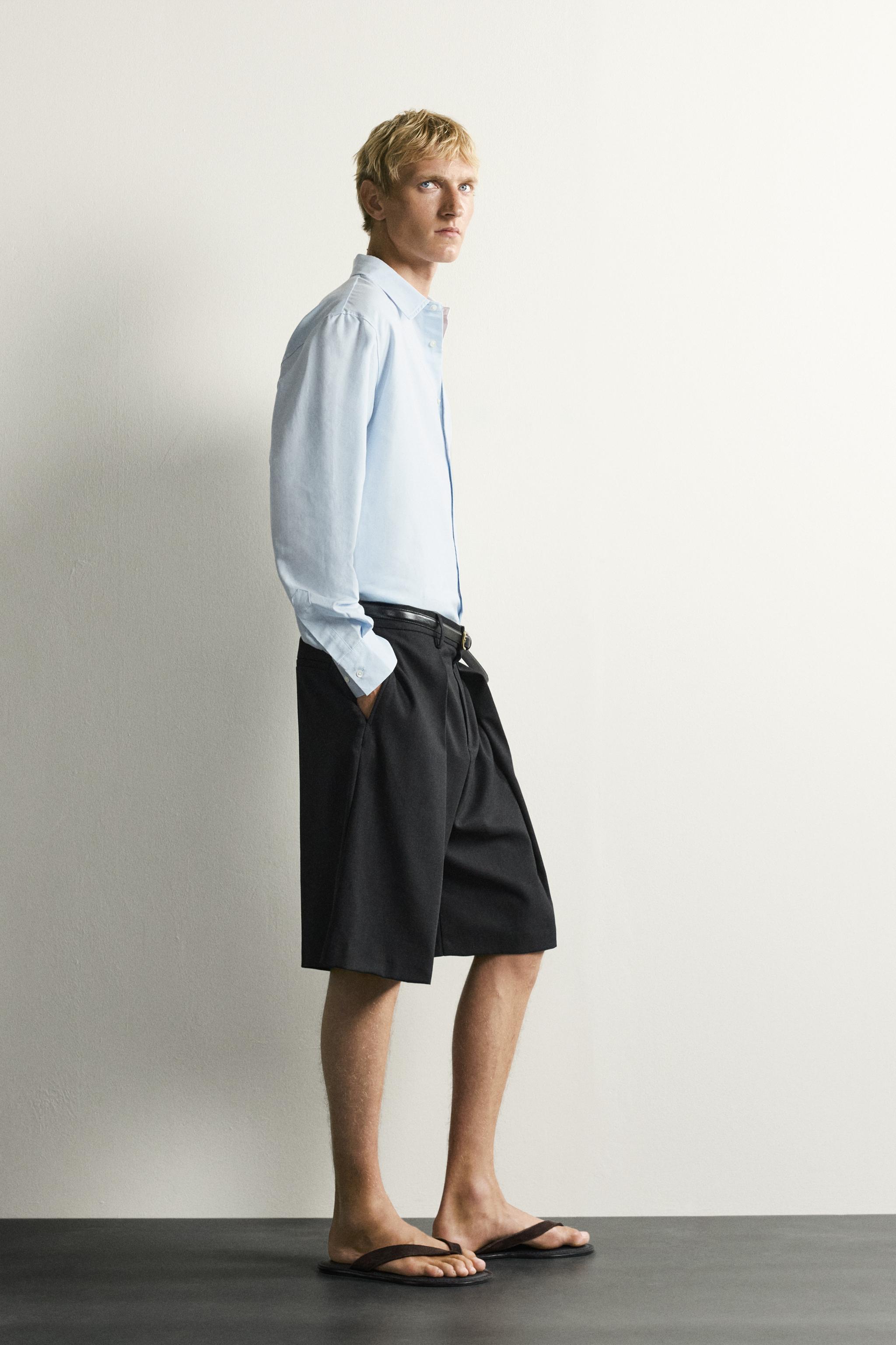 WIDE FIT PLEATED SHORTS